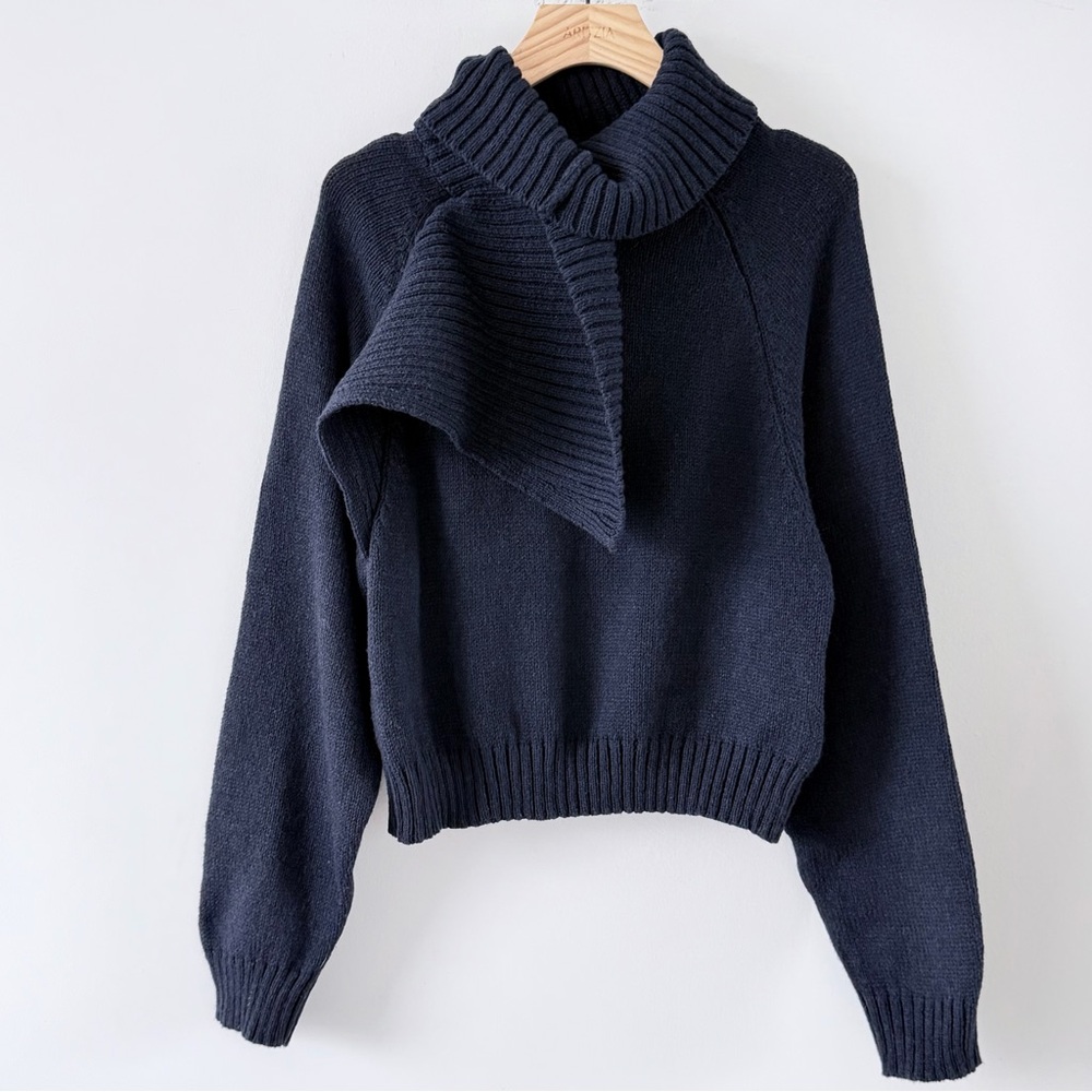 ZARA Ribbed Asymmetrical Turtleneck Sweater Navy Wool Blend Size S Minimal Knit - Picture 2 of 16